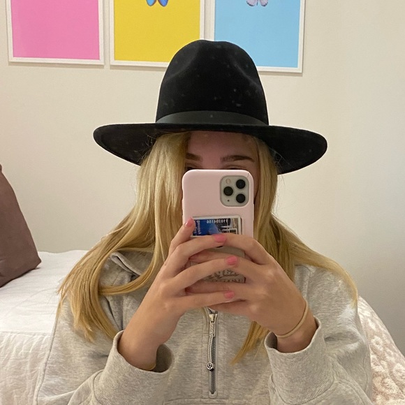 Lack Of Color black hat